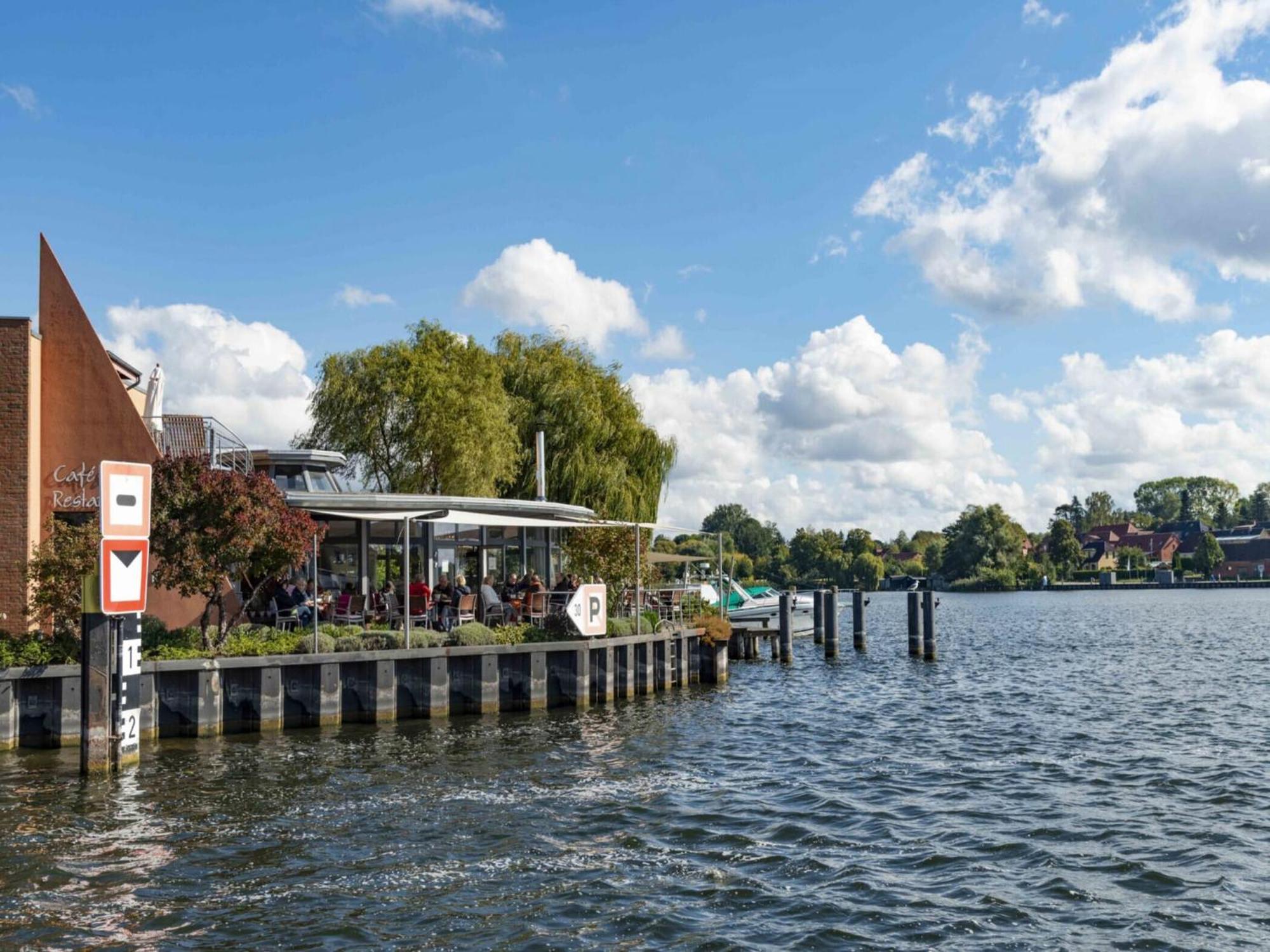 Apartment In Malchow With Terrace Buitenkant foto